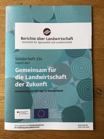 Titelblatt der Broschüre „Gemeinsam für die Landwirtschaft der Zukunft“. 